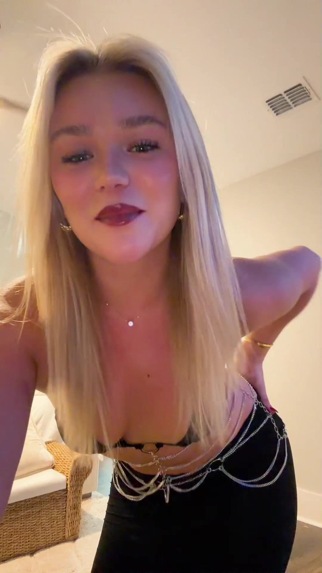 Katie Sigmond Cleavage XXX