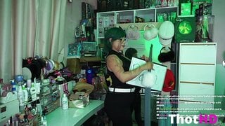 MagsMx From Behind Dress Clip