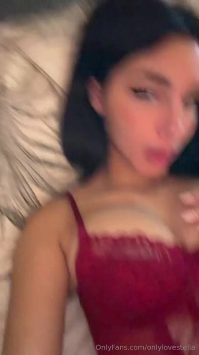 Onlylovestella Cleavage Lingerie Leak