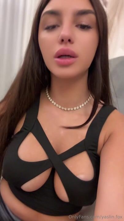 Onlylovestella Miniskirt Cleavage OnlyFans