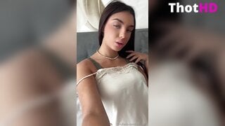 Onlylovestella Masturbating Bottomless OF