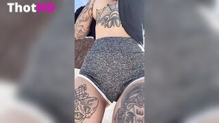 Sallydinosaur Braless Close-Up Leak