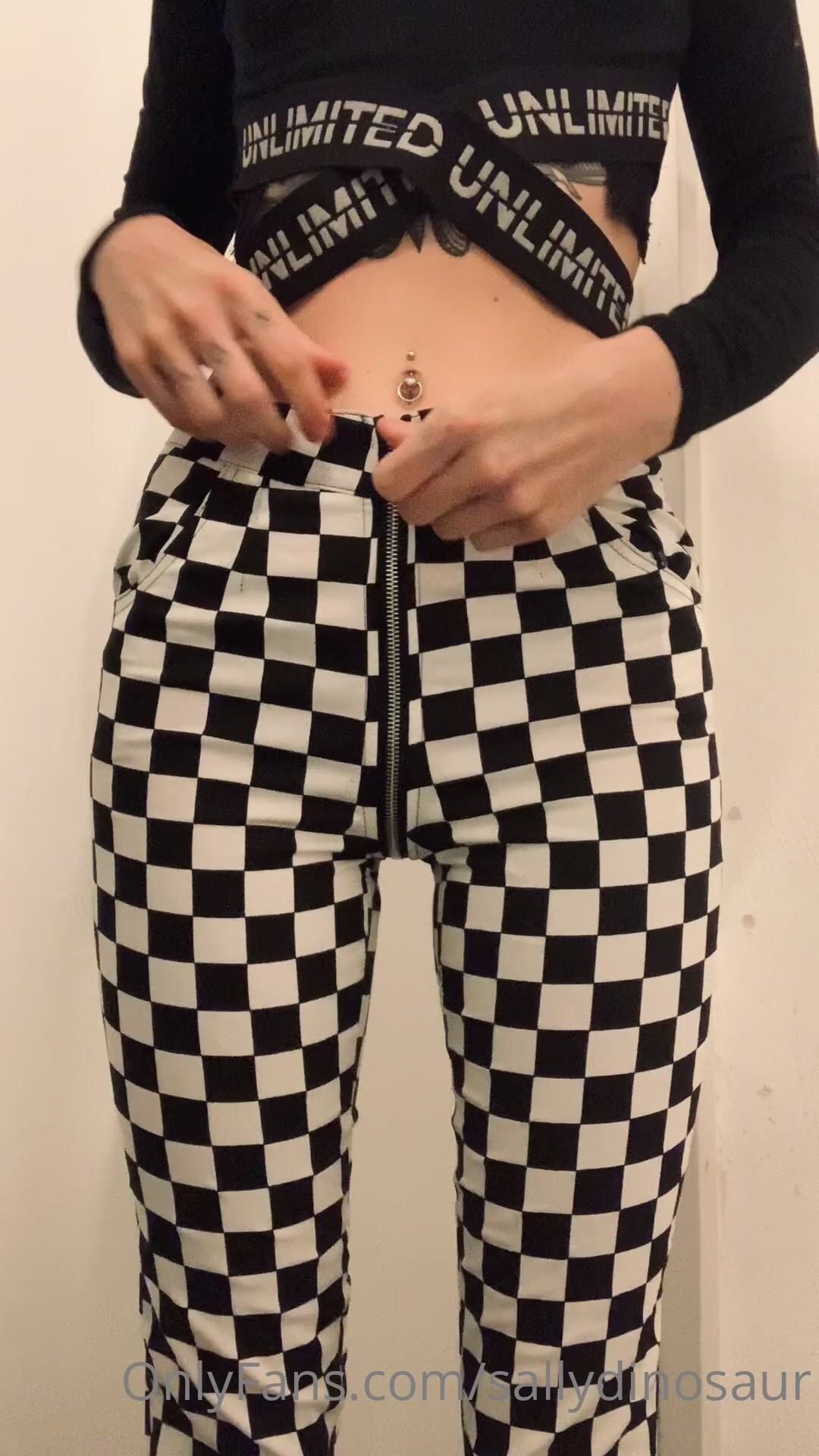 Sallydinosaur Ass From Behind Leaked