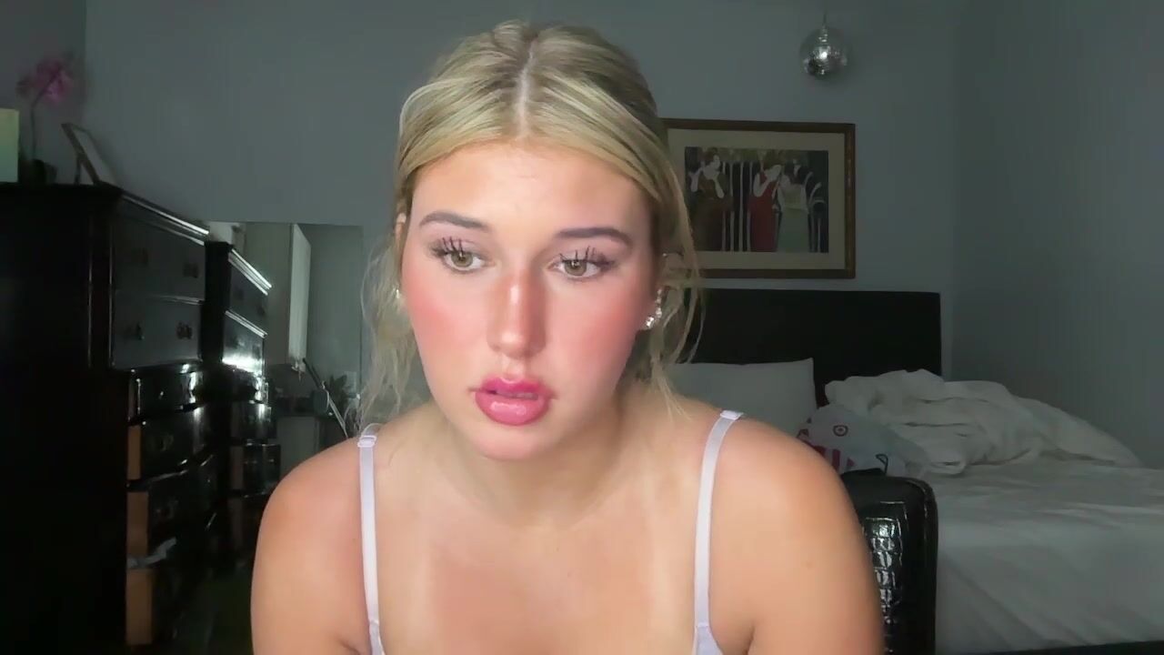 Alice Rosenblum Lingerie Cleavage Video