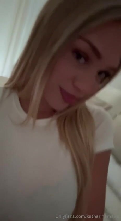 Katharina Amalia Close-Up Clip
