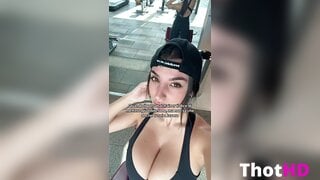 Ika D'Auria Big Tits Cleavage NSFW