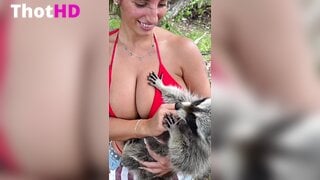 Ika D'Auria Bikini Cleavage NSFW