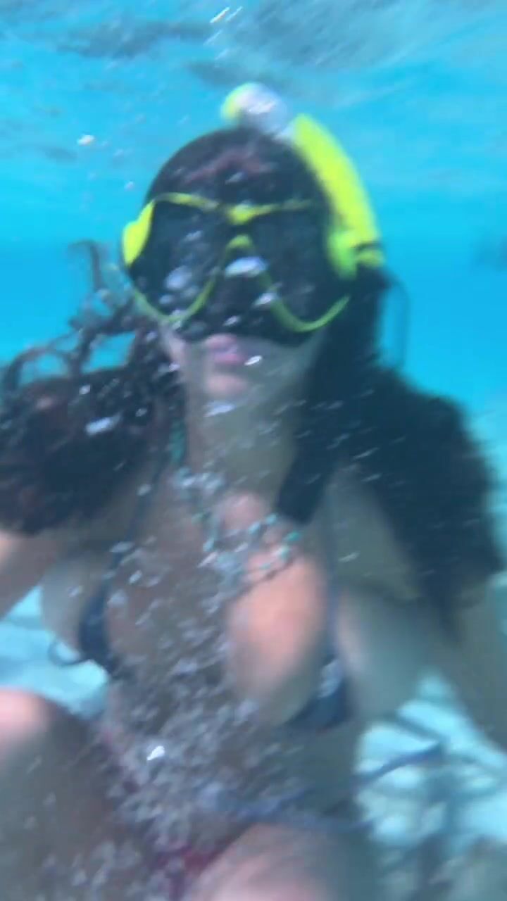 Bufalika Bikini Underwater Clip_001