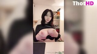 Low-keydeadinside Big Tits and Cleavage NSFW