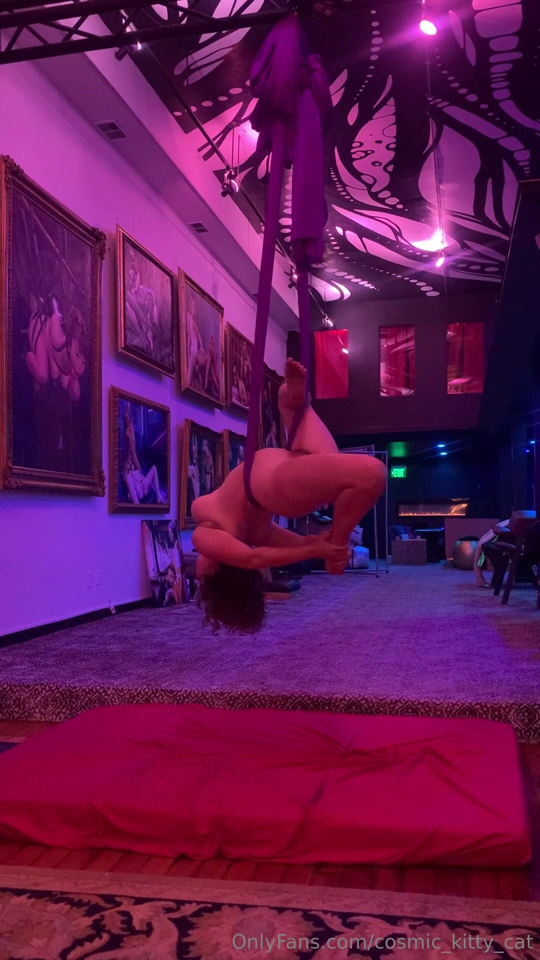 Cosmic_Kitty_Cat Nude Ass Clip