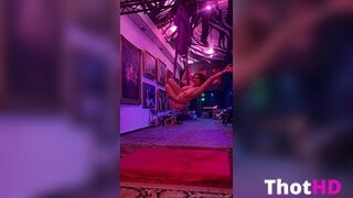 Cosmic_Kitty_Cat Nude Upside-Down Leak