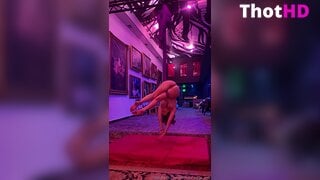 Cosmic_Kitty_Cat Nude Upside-Down Leak