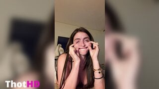 Lauren Hamden Cleavage Downblouse Clip