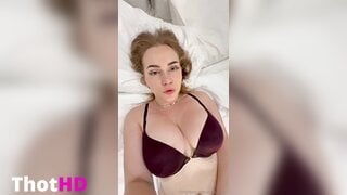 Ema.santi Big Tits Cleavage Leak