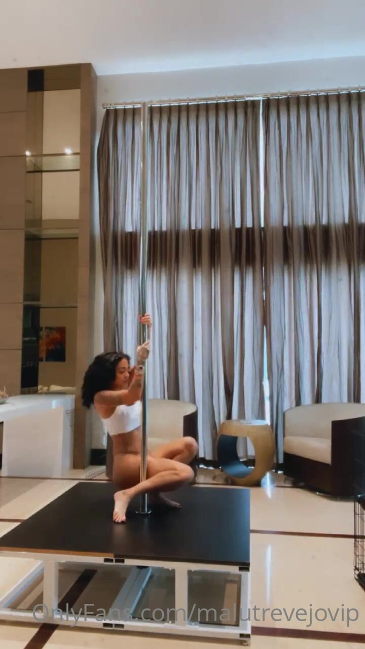 Malu Trevejo Ass and Couch OnlyFans