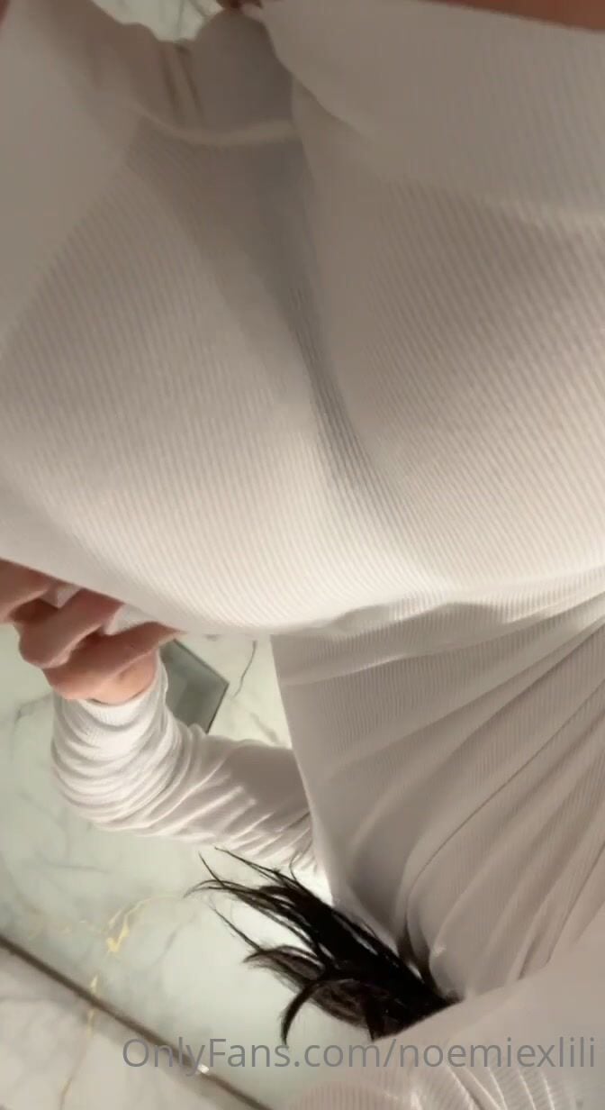 Noemiexlili Pubic Hair Close-Up XXX