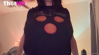 Yellz0 Underboob School Uniform OF