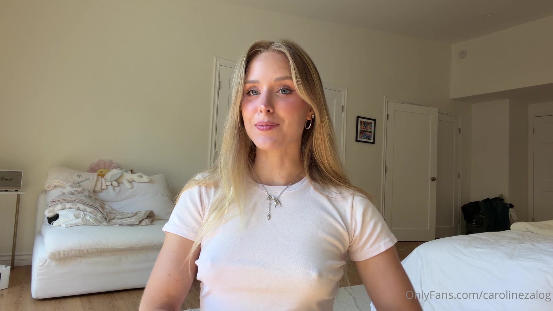 Caroline Zalog Ass Close-Up XXX