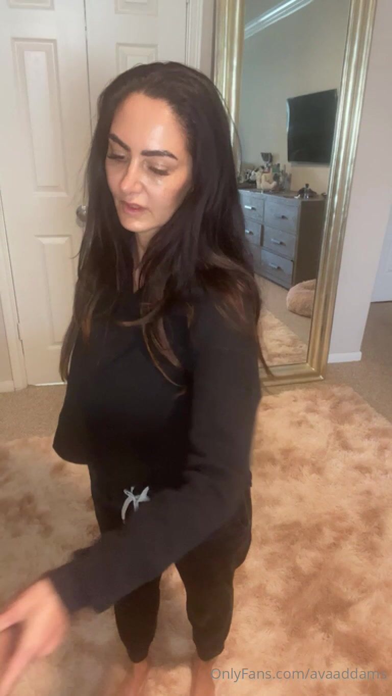 Ava Addams Big Tits Cleavage Clip