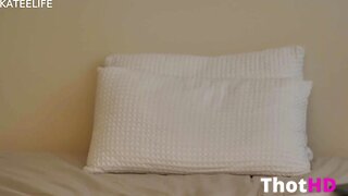 Kateelife Masturbating Spread Legs OF