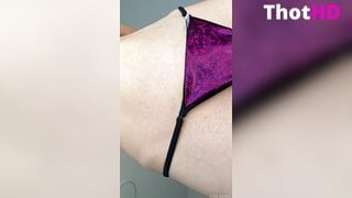 Elliejames Spreading Pussy Close-Up OnlyFans