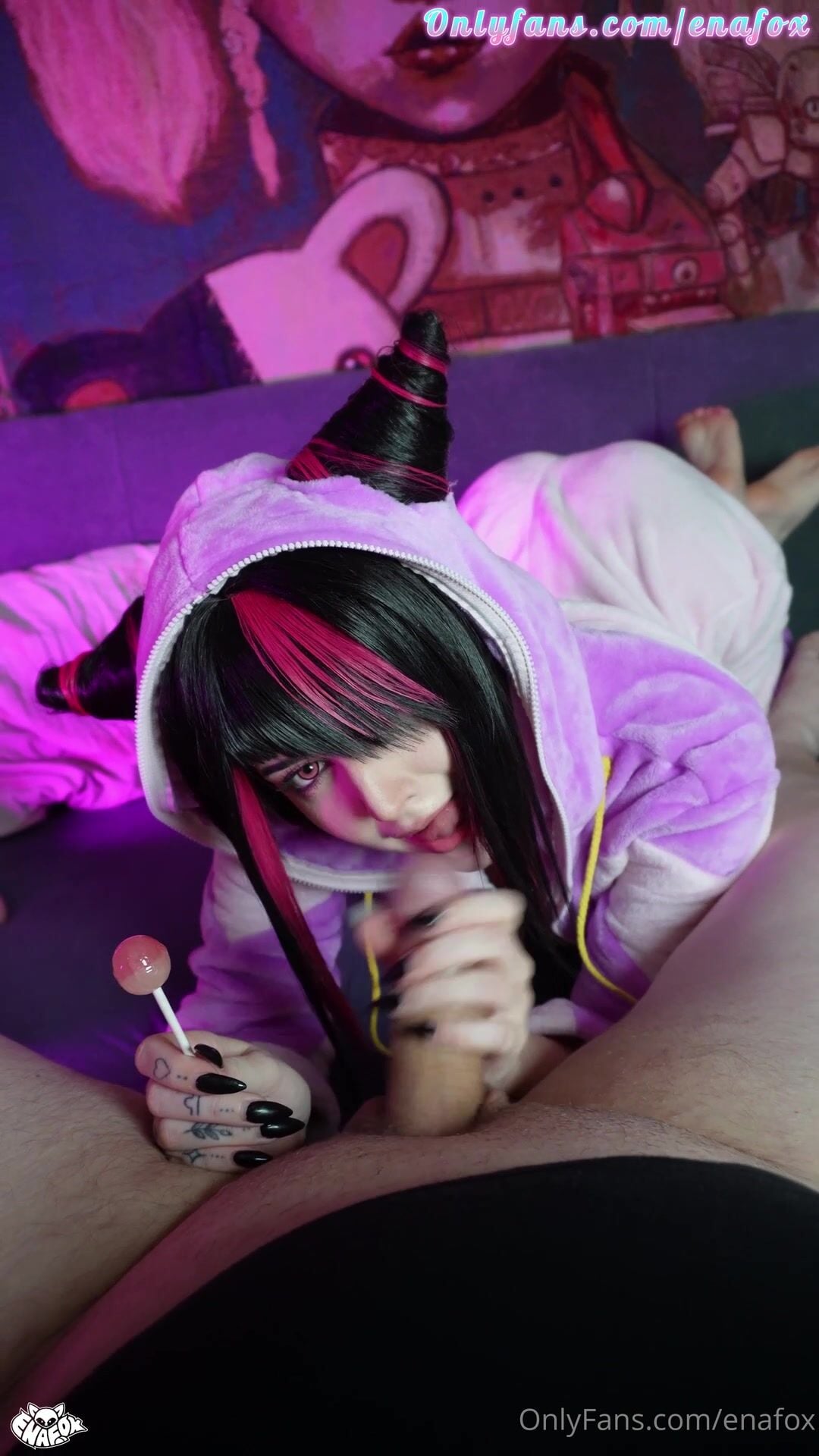Enafox BG Sex Nude NSFW