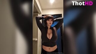 Mylittlerobin Cleavage NSFW