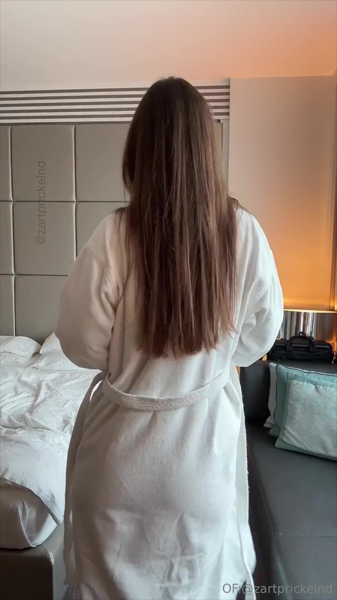 ZartPrickelnd Ass and Big Tits Leaked