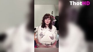 Robin Grey Big Tits on the Couch OnlyFans