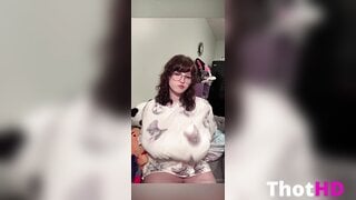 Robin Grey Big Tits on the Couch OnlyFans
