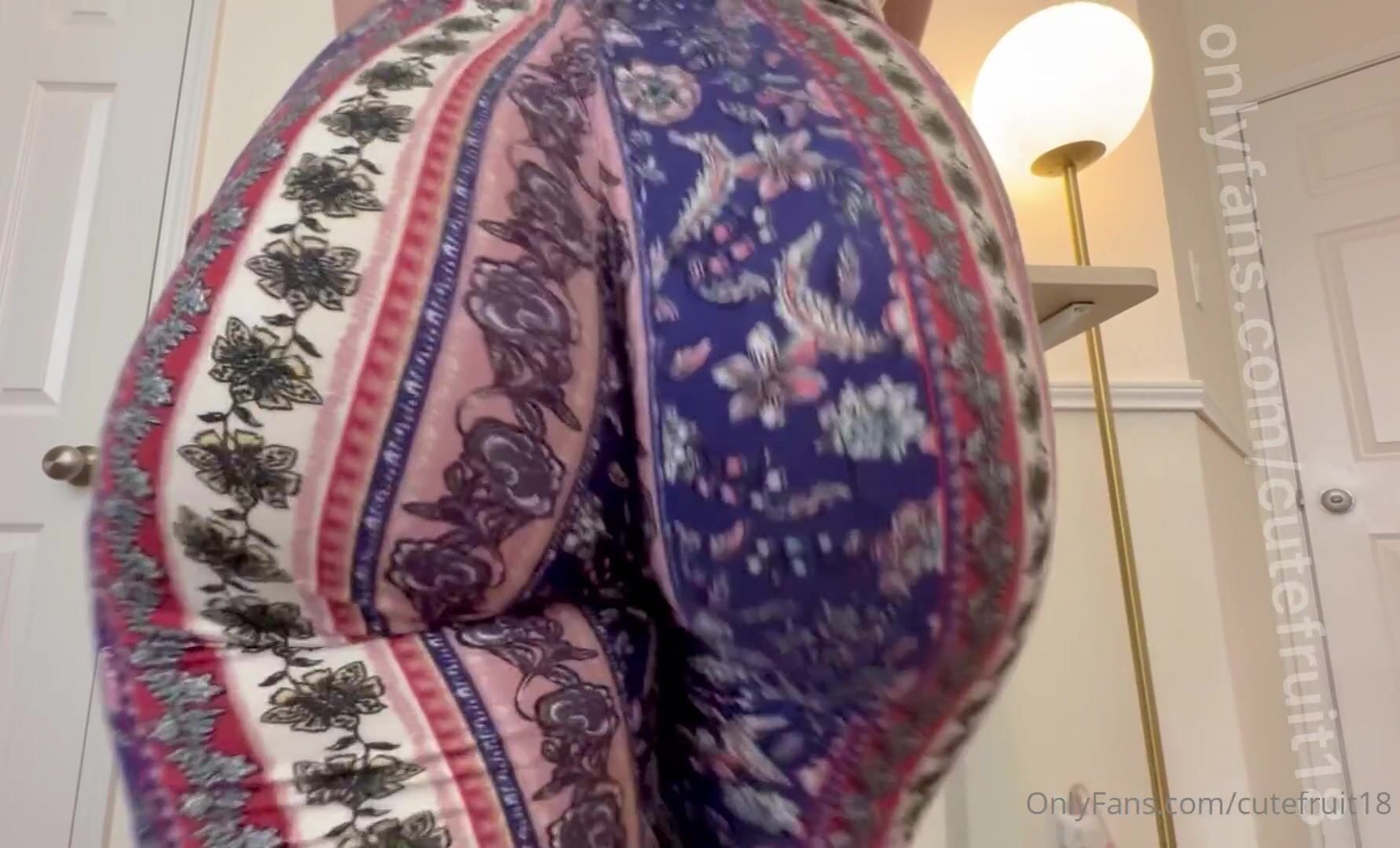 Cutefruit18 Ass Close-Up Leak