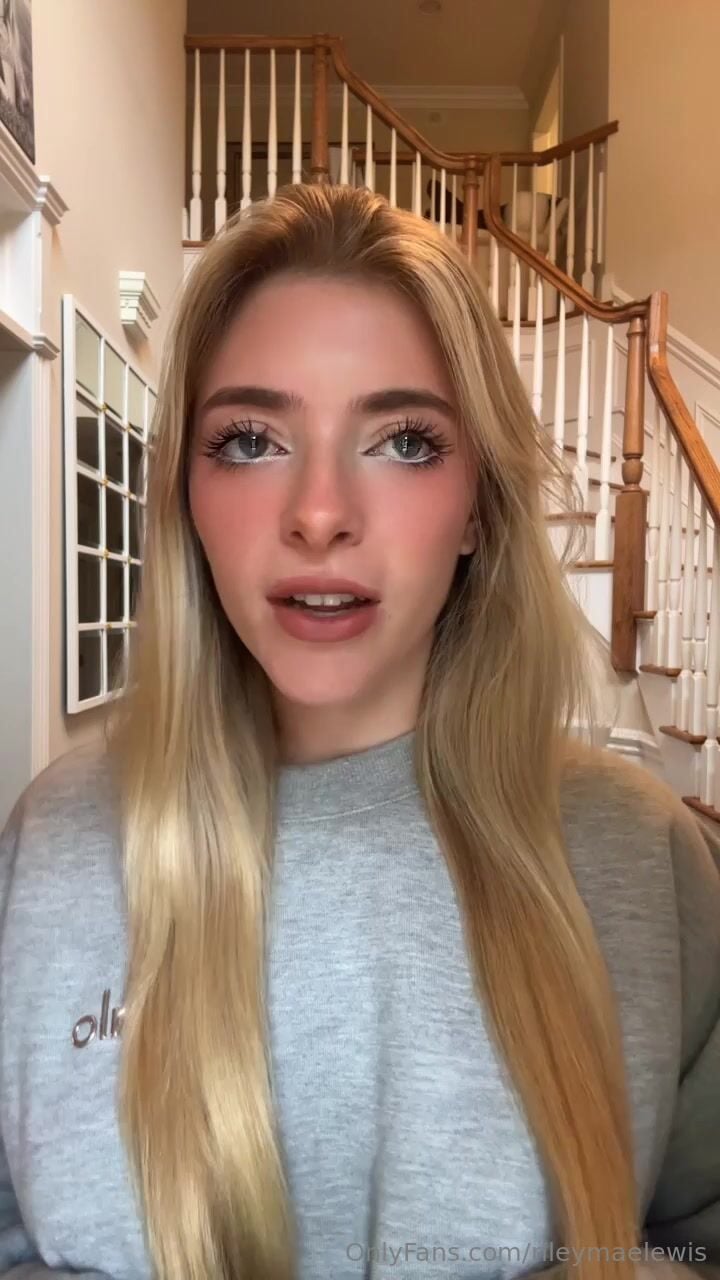 Riley Mae Lewis OnlyFans