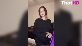 Summerxiris Ass and Underboob Leak