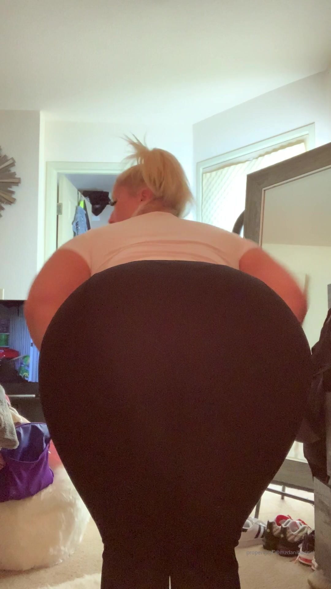 Mz dani Ass From Behind NSFW