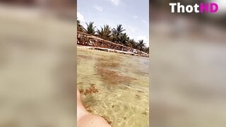 Lauren Compton Beach Outdoors OnlyFans
