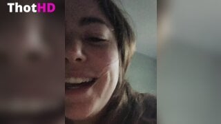 AwesomeKate Close-Up