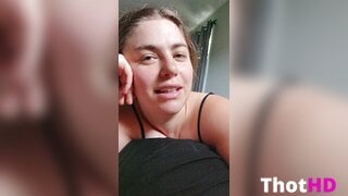 AwesomeKate Close-Up