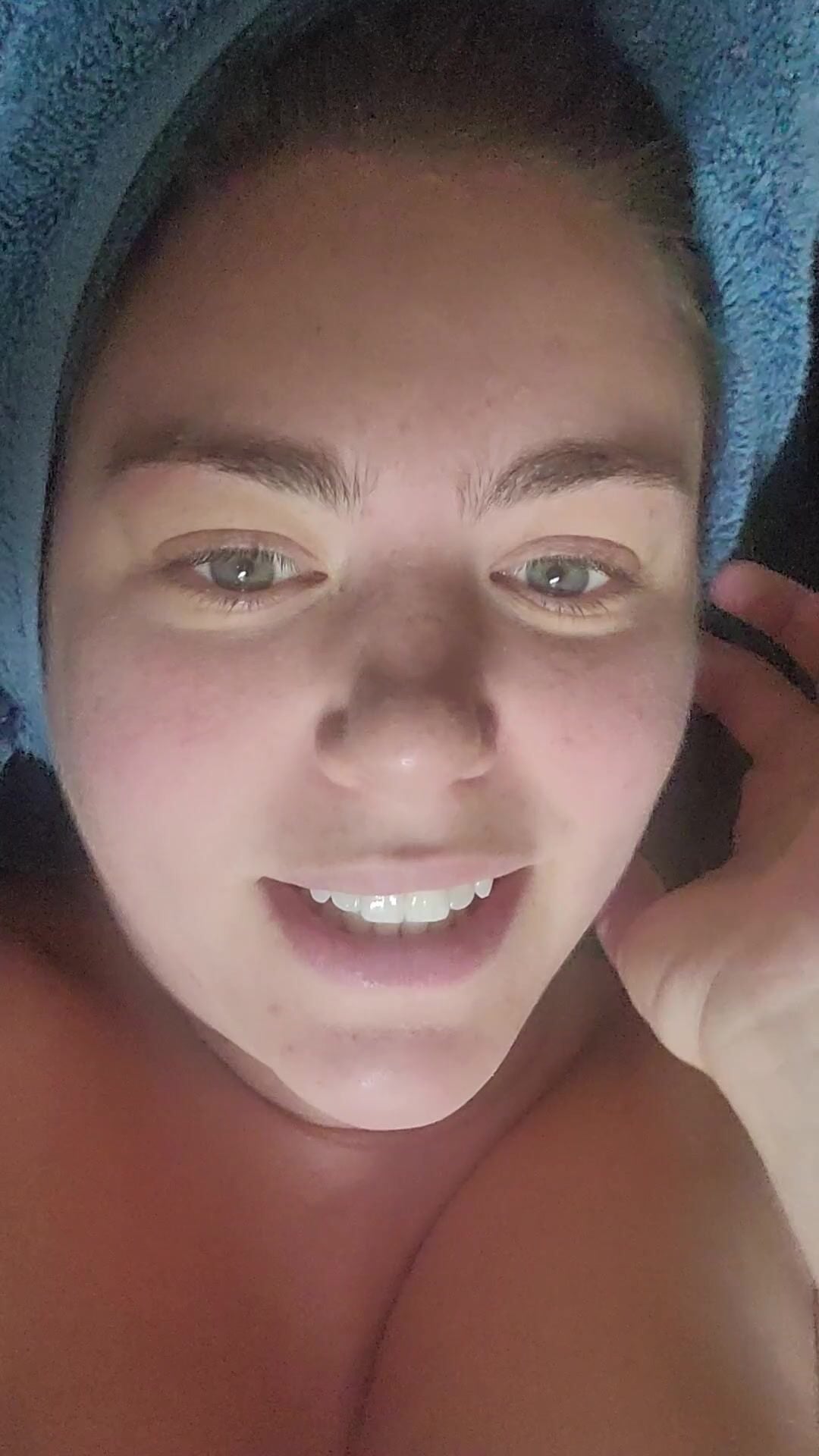 AwesomeKate Bottomless Close Up OF