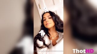 Genny Shawcross Cleavage OnlyFans