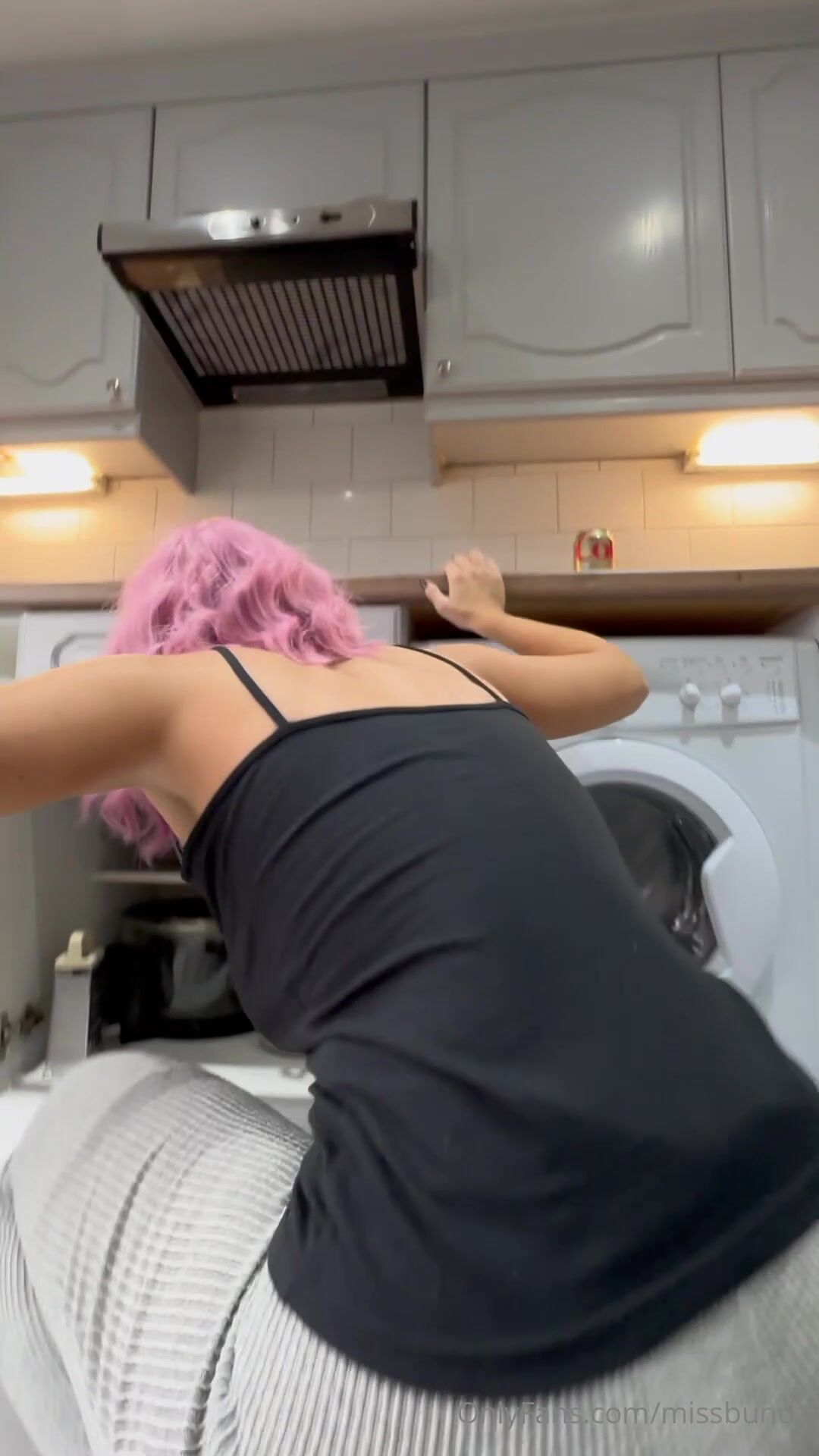 Miss Bunda Ass From Behind OF
