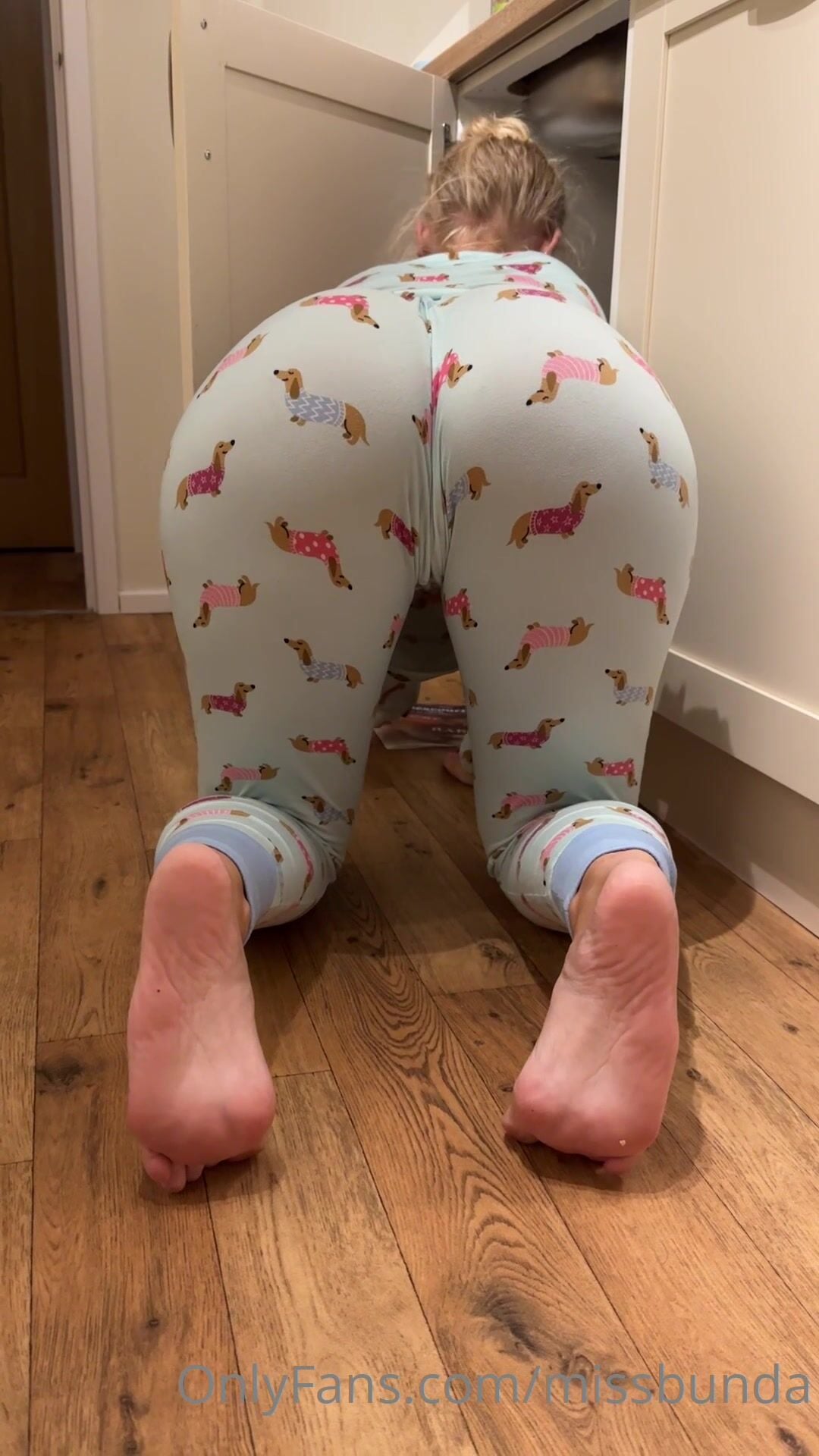 Miss Bunda Ass From Behind Clip