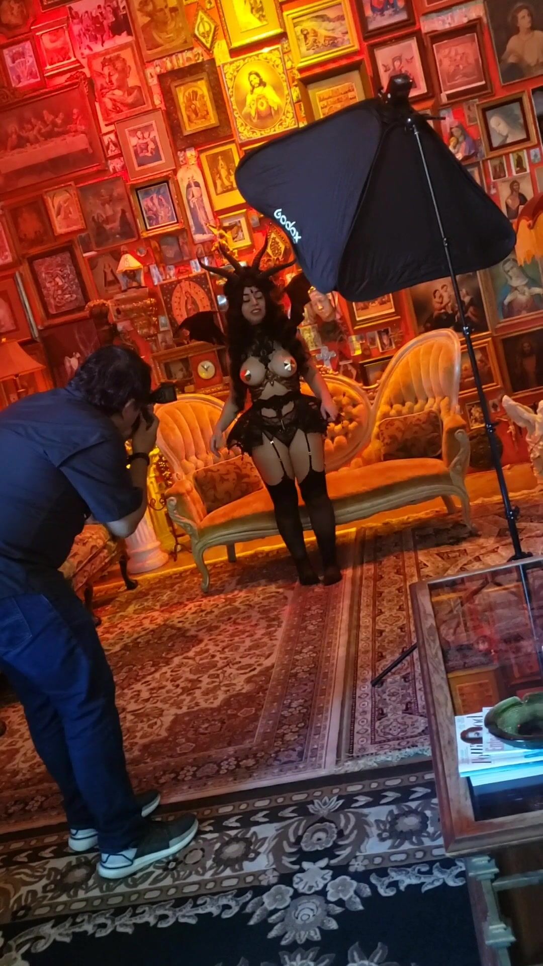 AshPrincessMidna Squatting Leaked