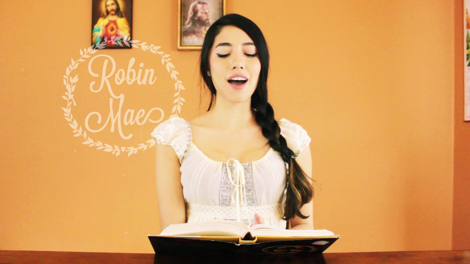 Robin Mae - Story Time