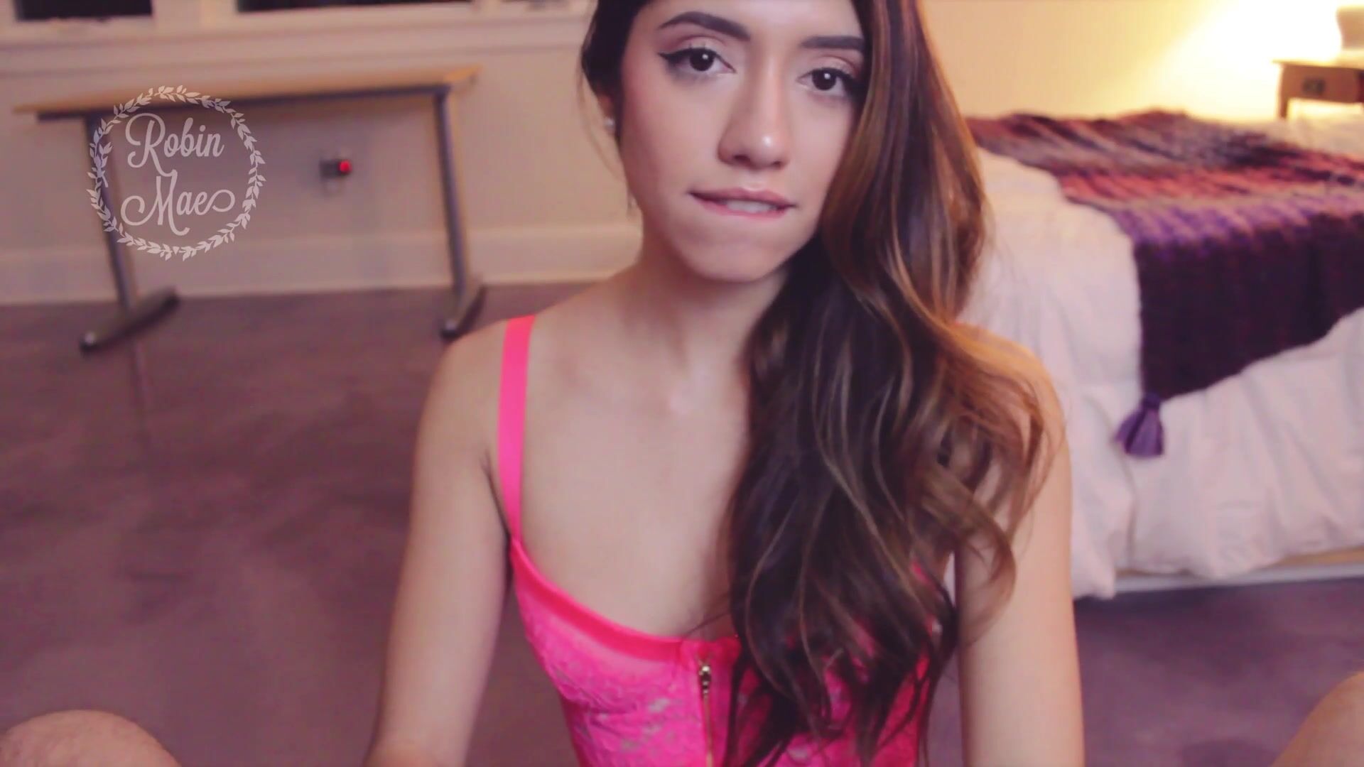 Robin Mae Undressing BG Sex Clip