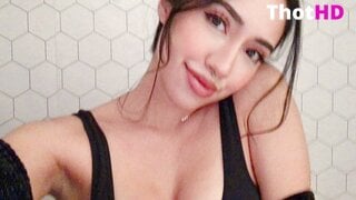 Robin Mae Cleavage and Big Tits