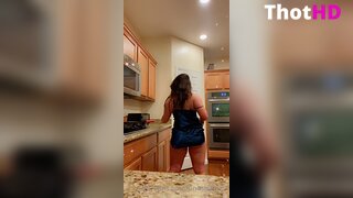 Unashamed Ass From Behind NSFW_001
