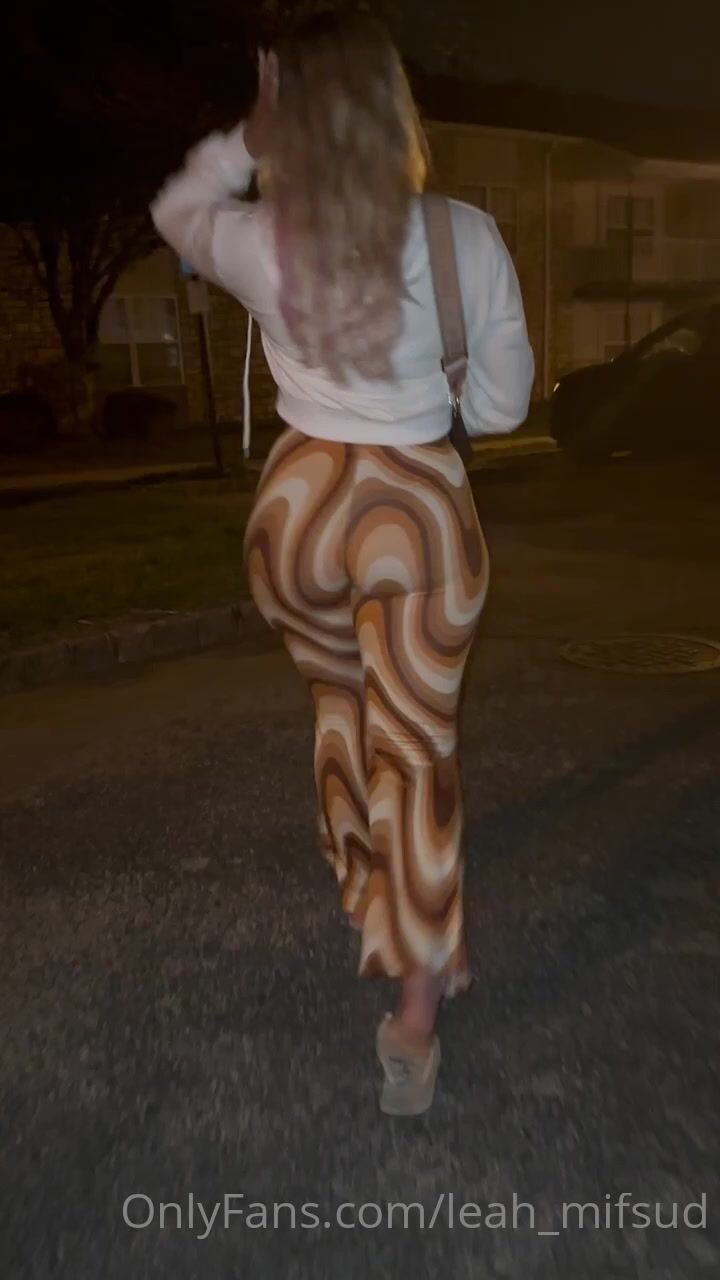 Leah Mifsud From Behind Close-up OnlyFans