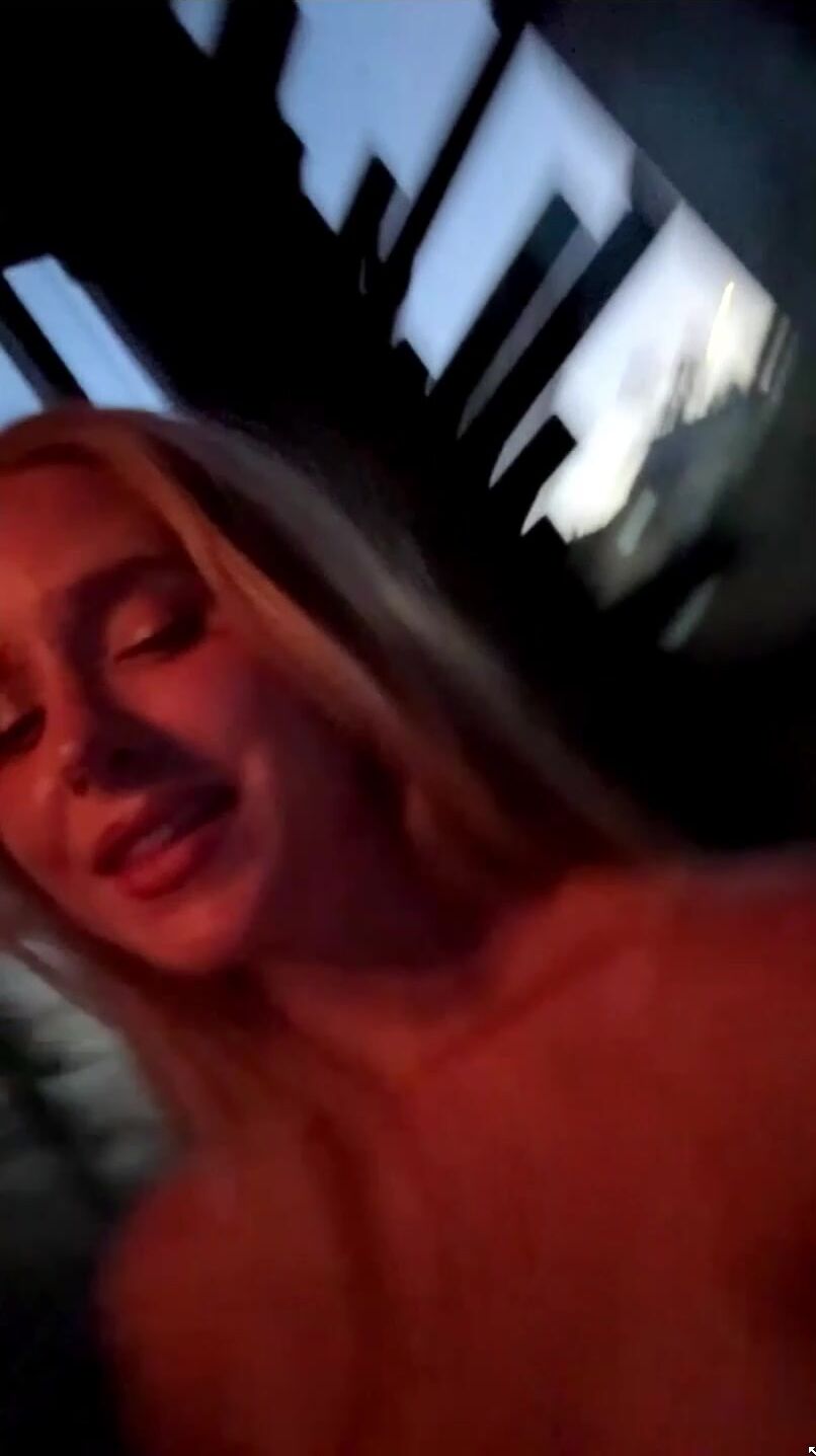 Caroline Zalog Close-Up
