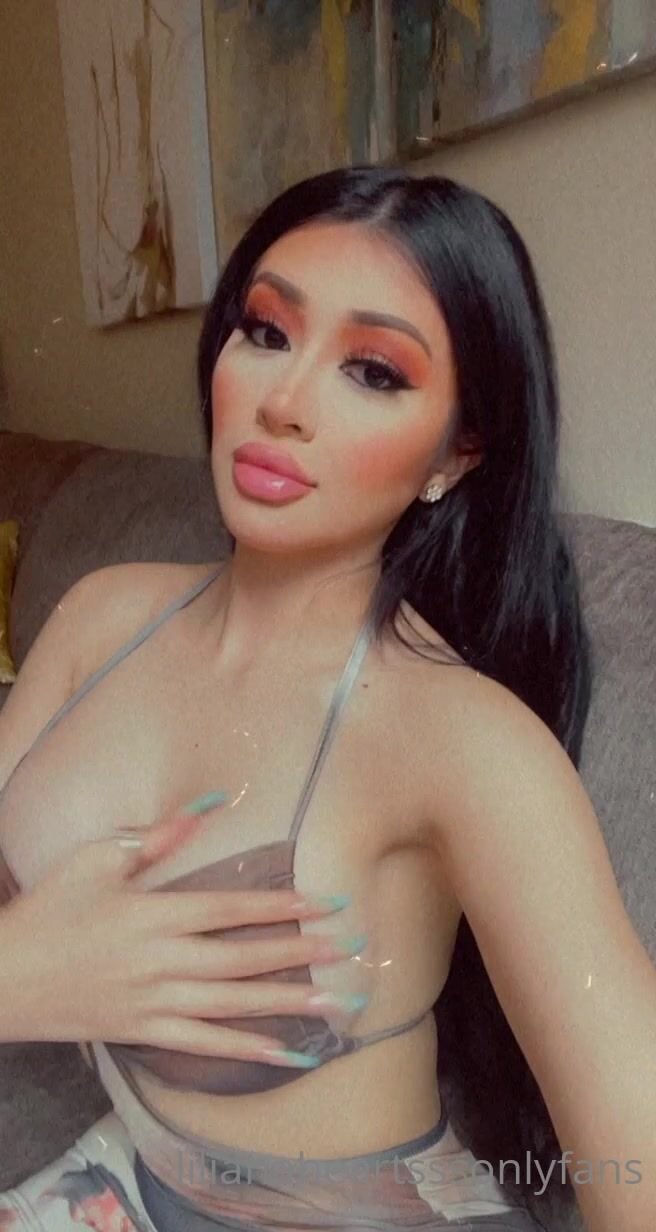 Lilianaheartsss Cleavage