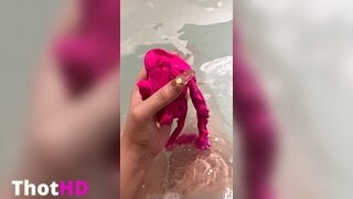 Lilianaheartsss Bikini on the Beach Leaked